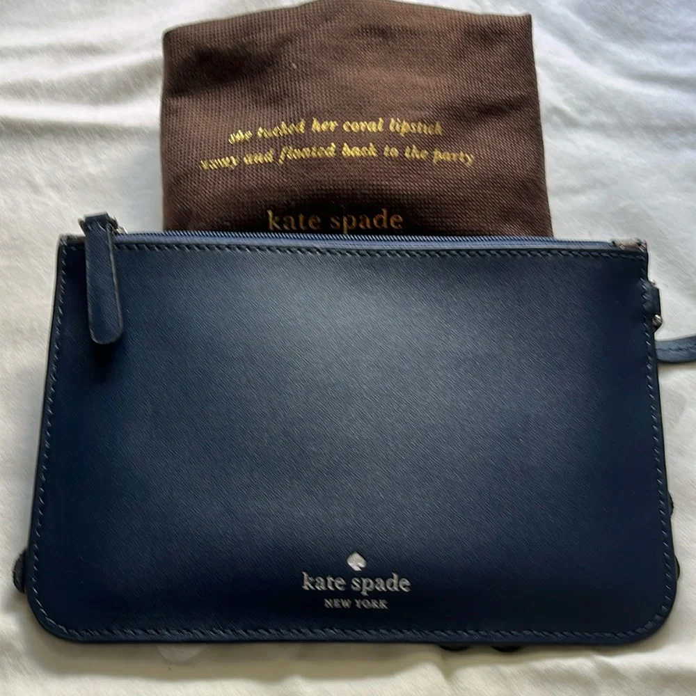 Brand New Kate Spade Medium L-Zip  wrestle.🆕 - Picture 2 of 4